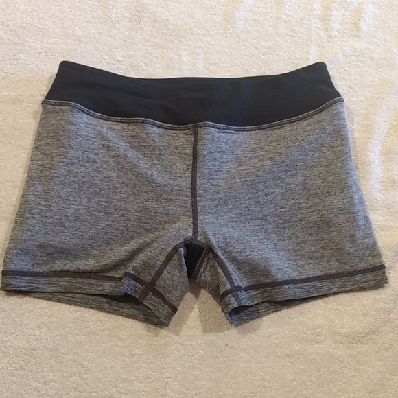 NWOT The North Face Dynamix Stretch Short - Picture 9 of 10